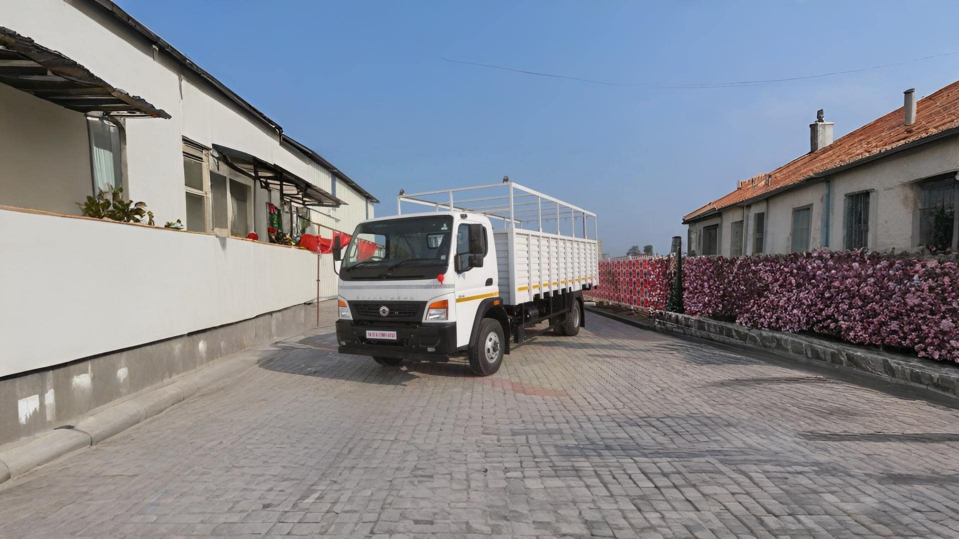 Yeti Movers